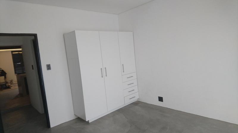 To Let 2 Bedroom Property for Rent in Woodstock Western Cape